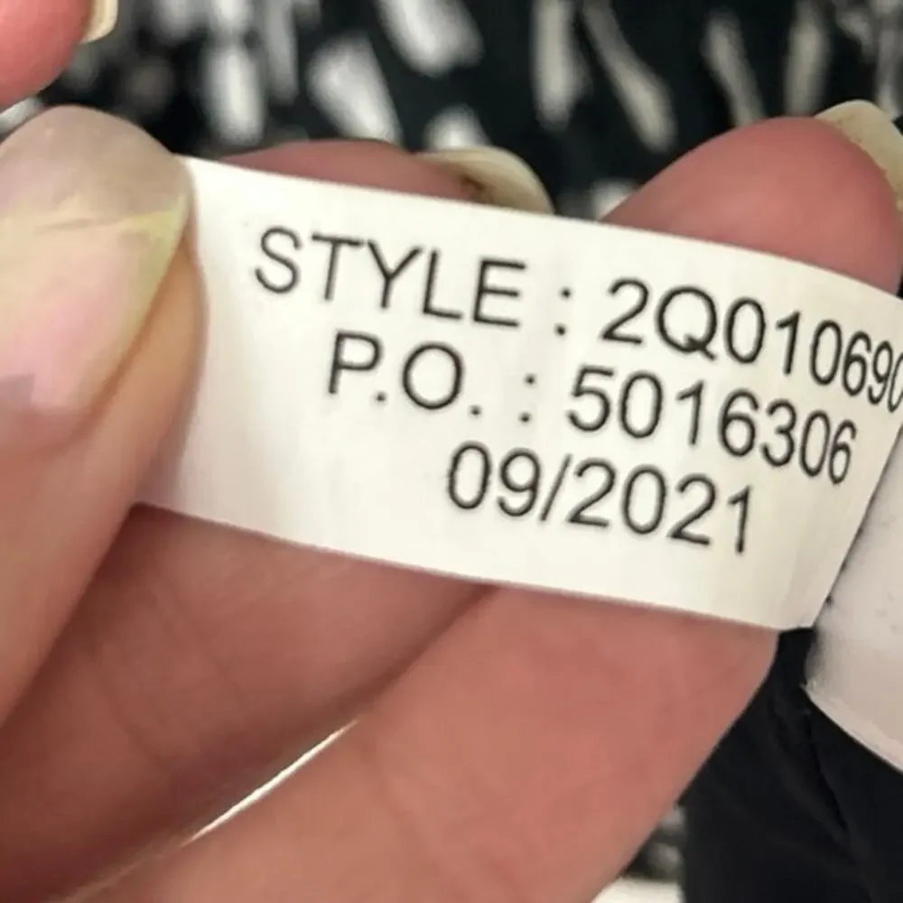 Vineyard Vines Black White Silk Blend Dress Large V Neck Long Sleeve Ruffle Hem - Picture 16 of 16